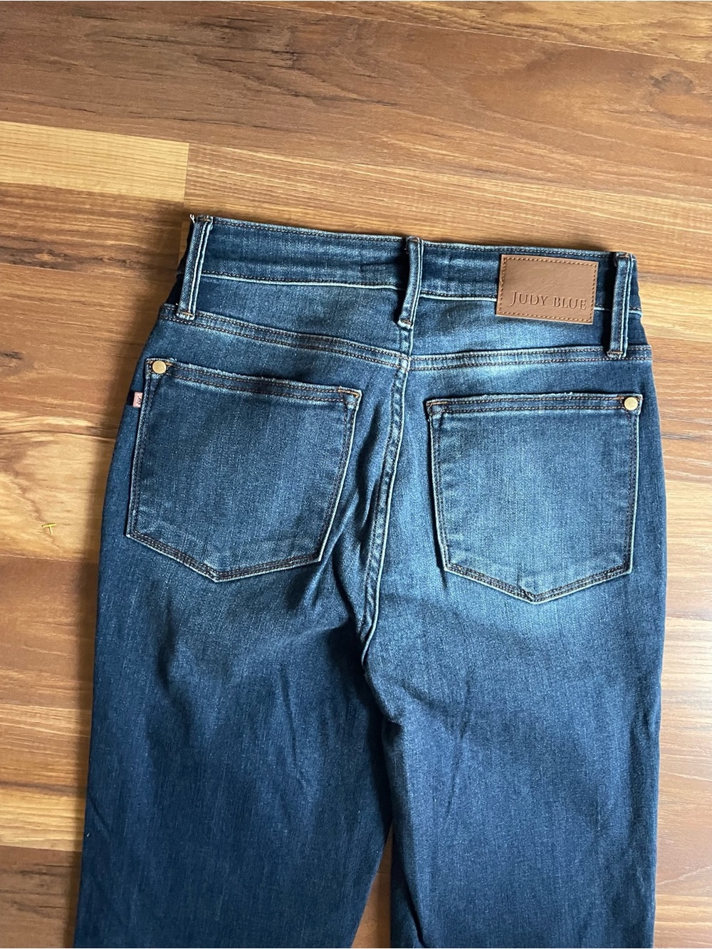 Judy Blue High Waist Classic Contrast Wash Flare Jeans Non Distressed 1 / 25 - Picture 6 of 6